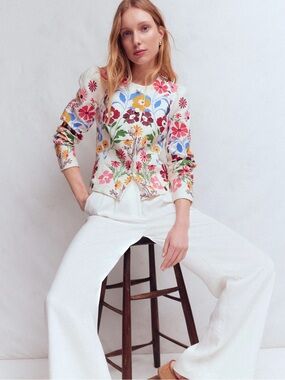 Boden Salisbury Puff Sleeve Jacket
Multi Embroidery New with Tags!